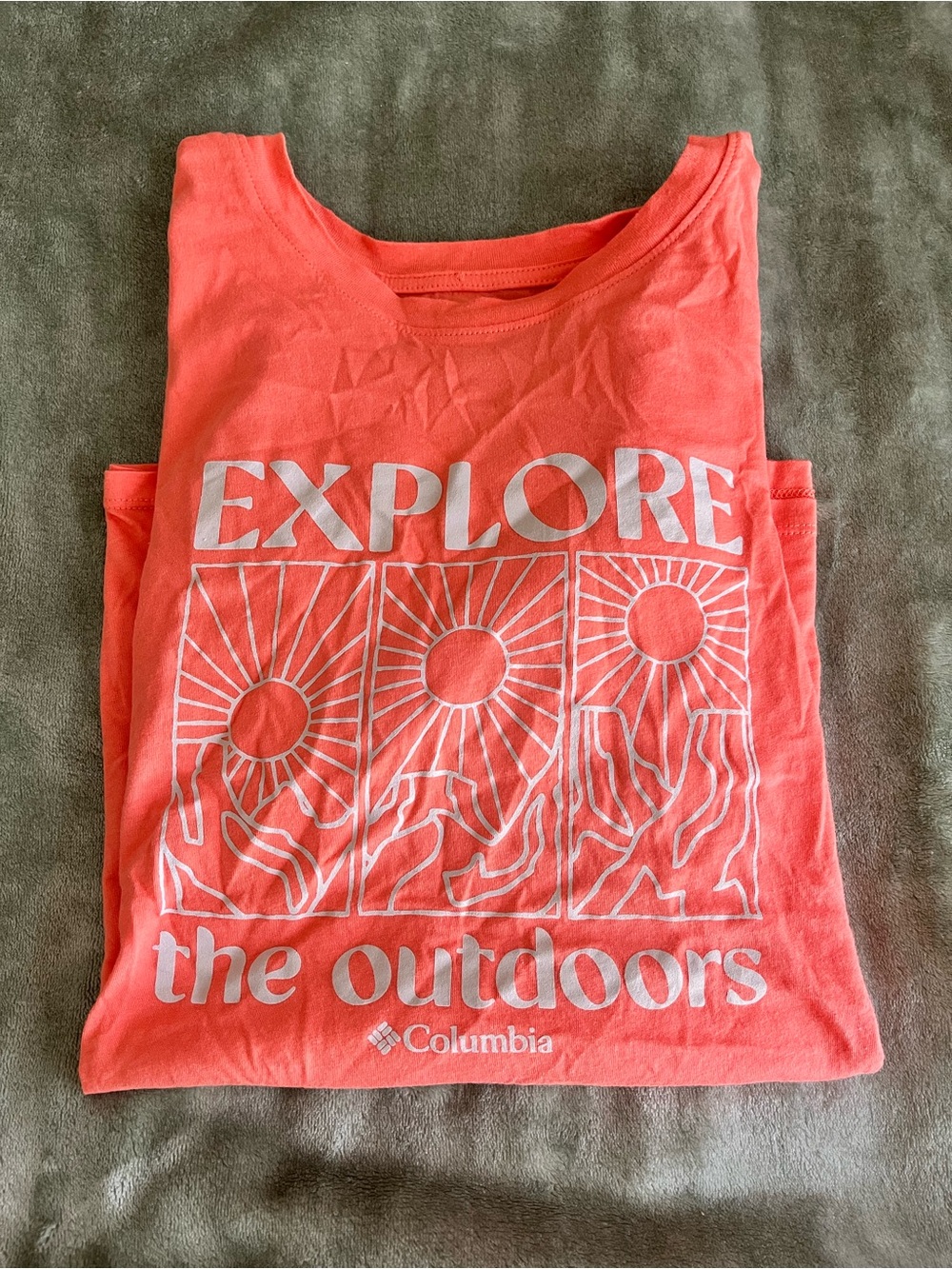 Columbia Coral Graphic 'Explore the Outdoors' Tee